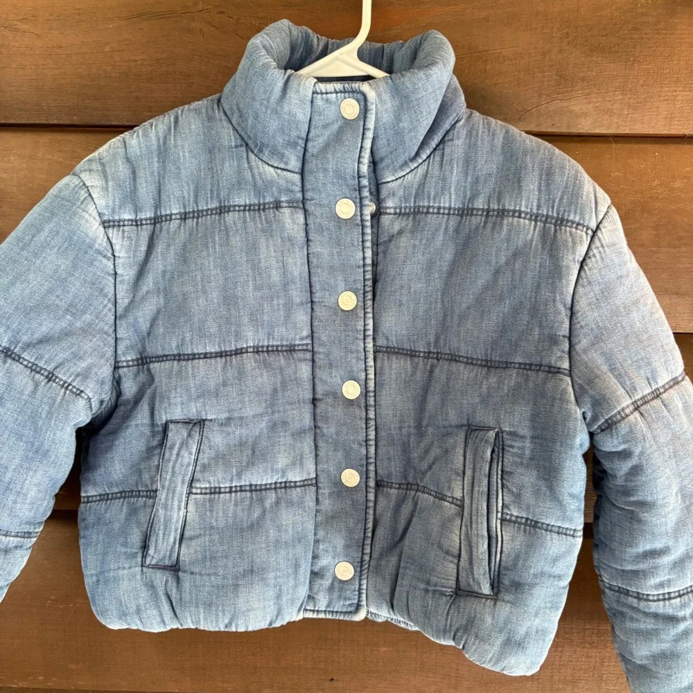 Gap Kids Blue Denim Puffer Jacket Fleece Lined Quilted Coat Size M 8 Light Wash